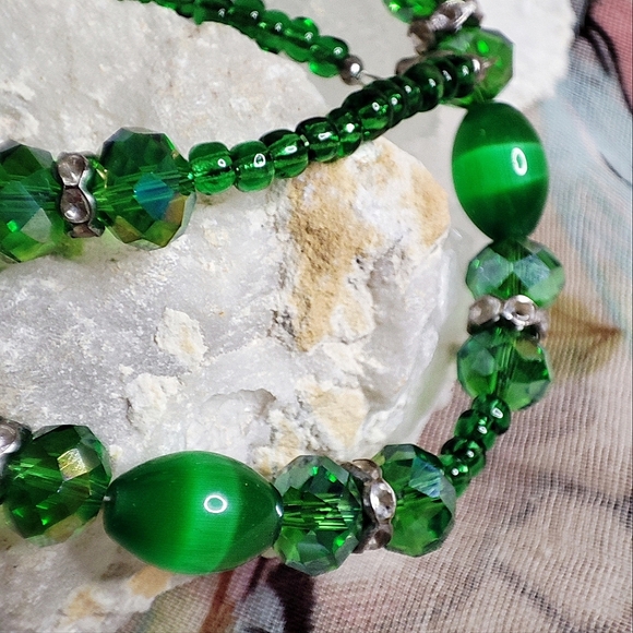 Green Moonglow Lucite Faceted Glass Crystal Beaded Vintage Necklace Seed Beads - Picture 5 of 12